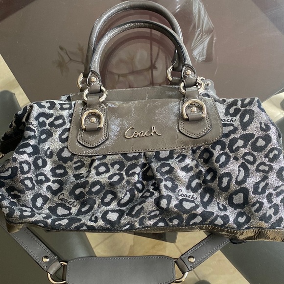 Cheetah coach bag great condition - Picture 2 of 4